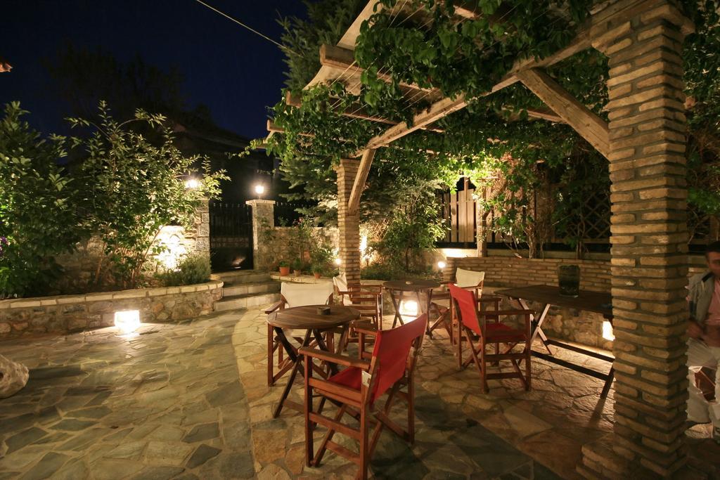 Archontiko Nikolopoulou Hotel Vytina Quarto foto